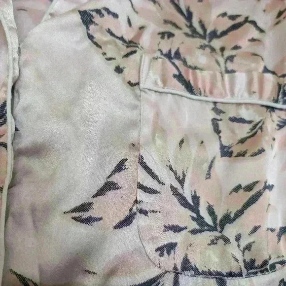 House of Harlow 1960 pink floral sleep shirt - Picture 6 of 8